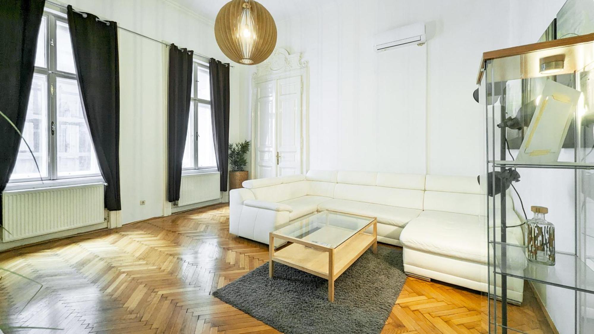Heart Of The City, Entire Very Big Apartment Budapest Exterior photo